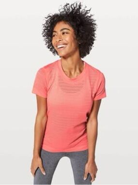 Lululemon Breeze By Short Sleeve size 4